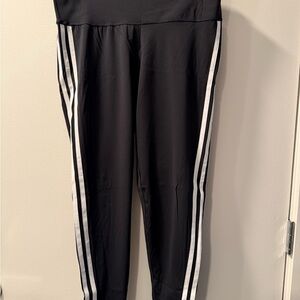 Women’s Adidas 3 stripe leggings XL